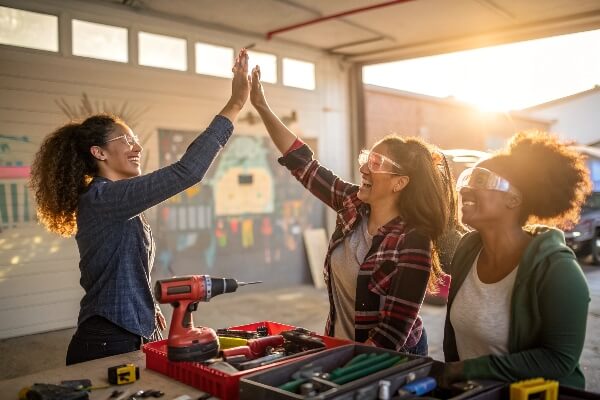 How to Build the Perfect Tool Kit for Women’s DIY Projects